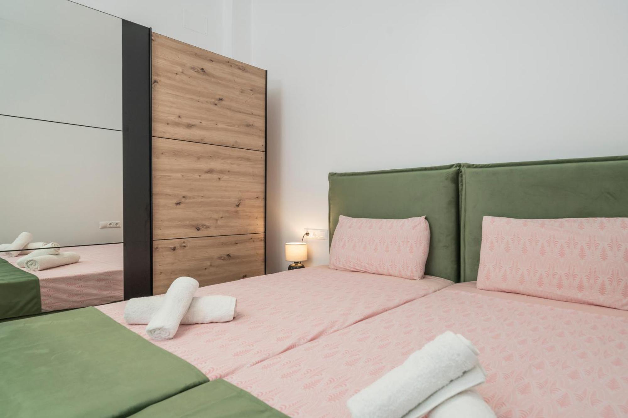 Neon 2Br Luxurious Central Apt Heraklion Extérieur photo