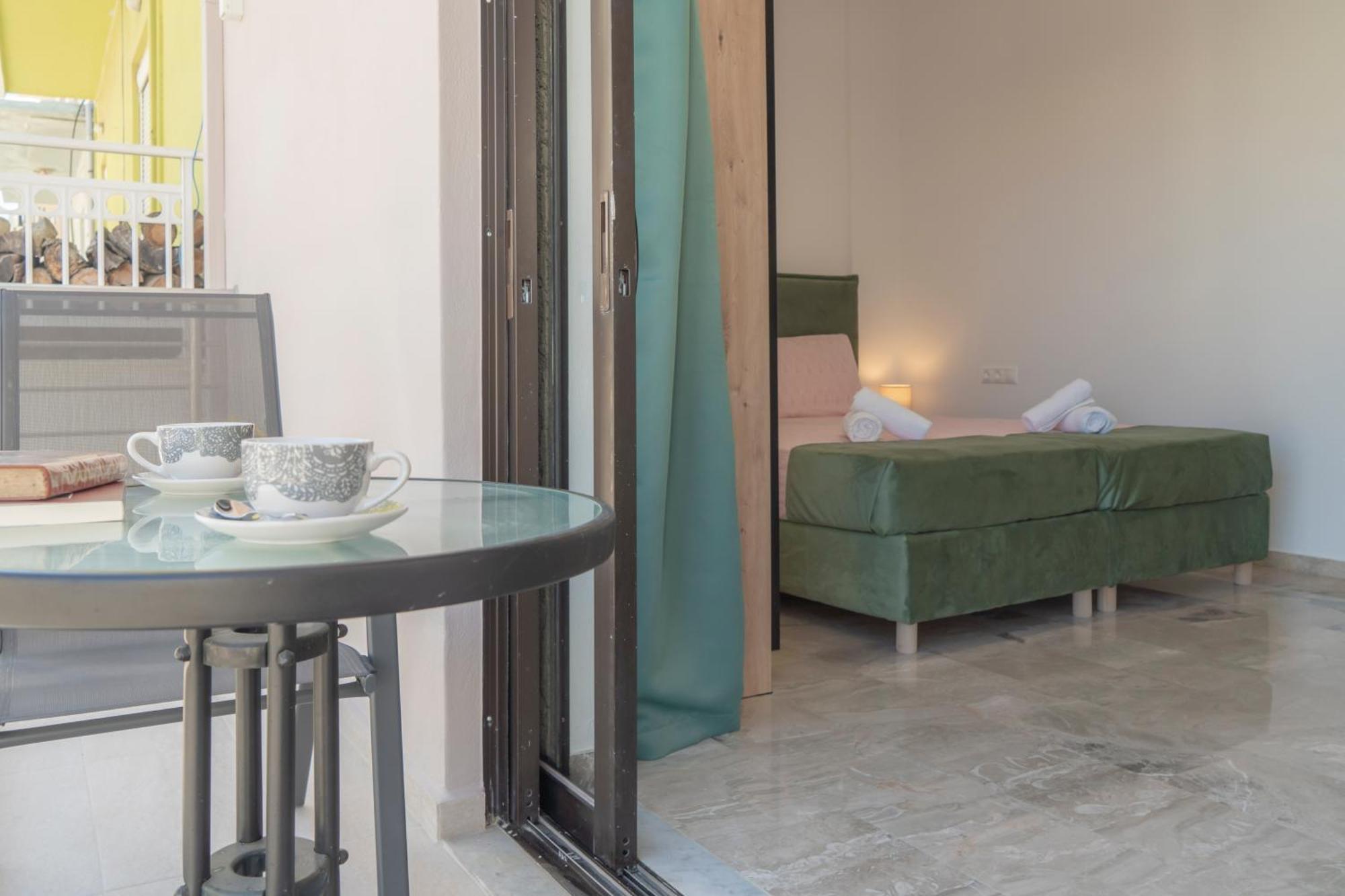 Neon 2Br Luxurious Central Apt Heraklion Extérieur photo
