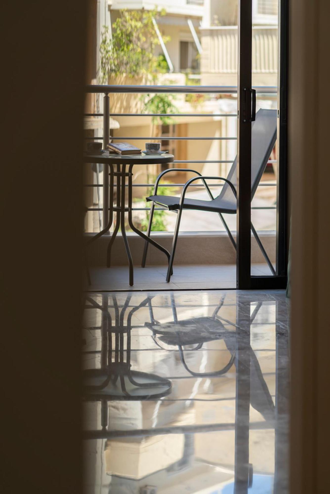 Neon 2Br Luxurious Central Apt Heraklion Extérieur photo